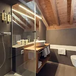 Hotel Conrad'S Mountain Lodge