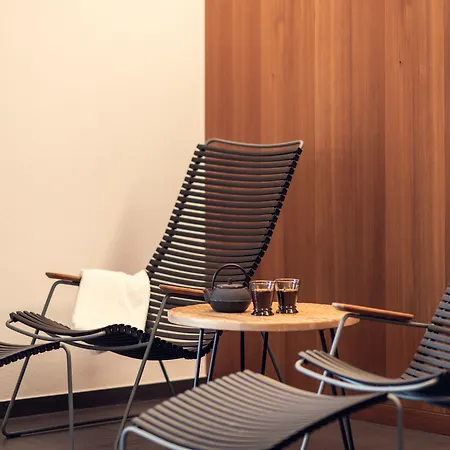 Conrad's Mountain ホテル