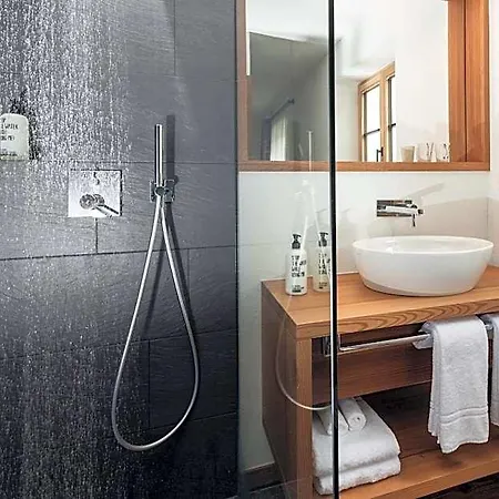 Conrad'S Mountain Lodge Hotel 3*