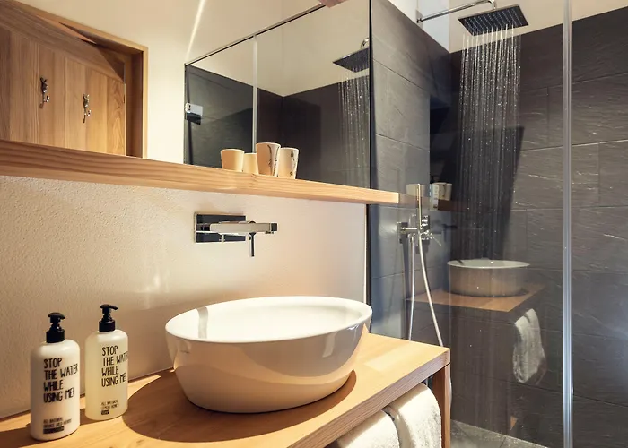 Conrad's Mountain Hotel