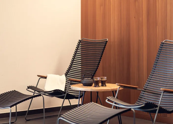 Conrad's Mountain Hotel