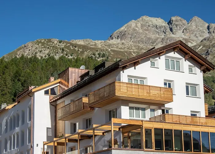 Conrad's Mountain Hotel 3*