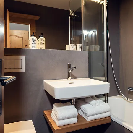 Hotell Conrad's Mountain 3*